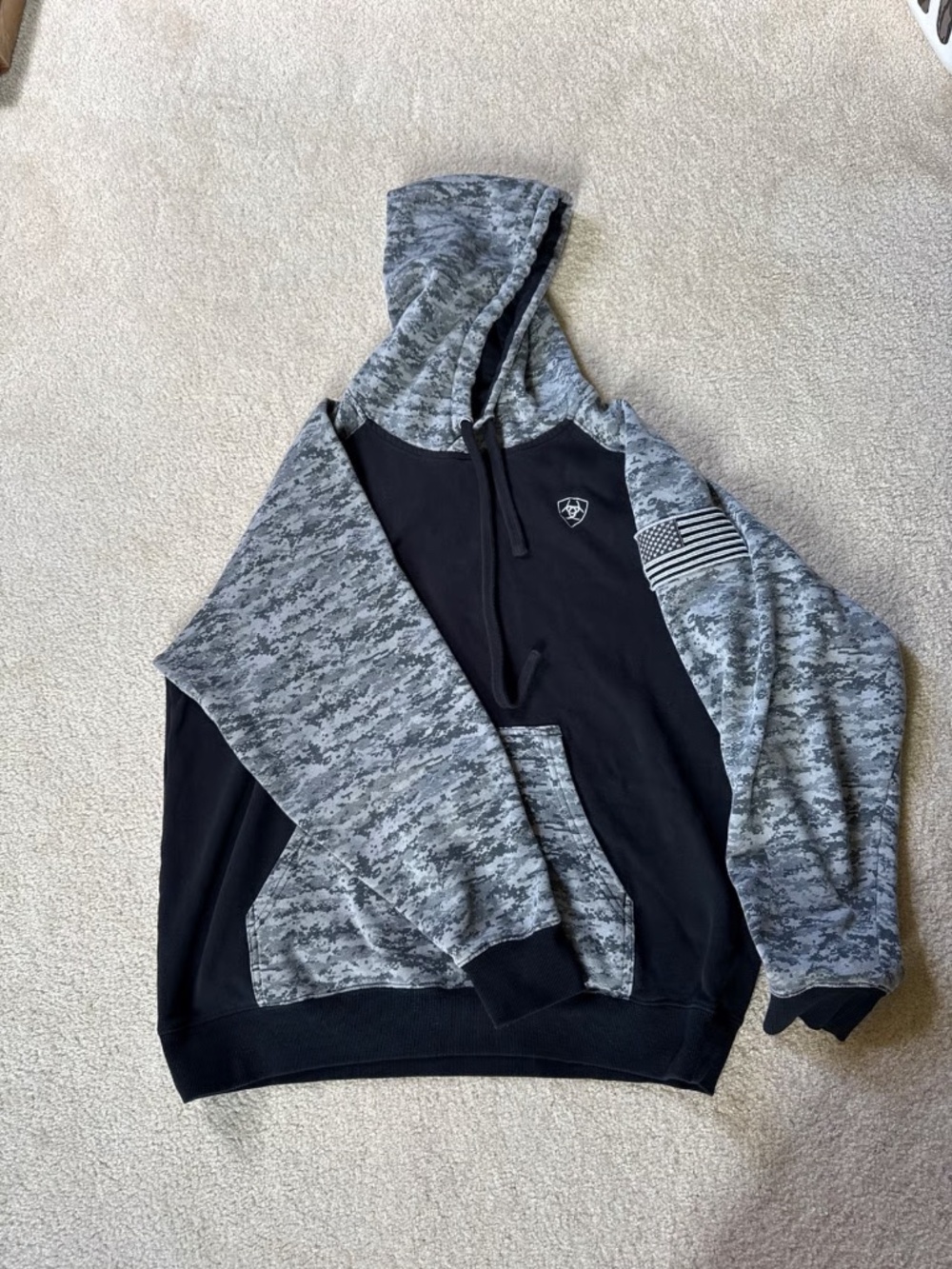 Ariat Men's Digital Camo Athletic Hoodie Large